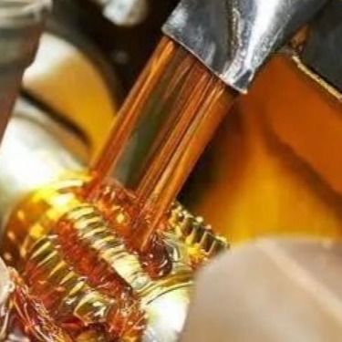 57675-44-2 Phụ gia xử lý polymer TMPTO Trimethylolpropane Trioleate Chất lỏng màu vàng nhạt